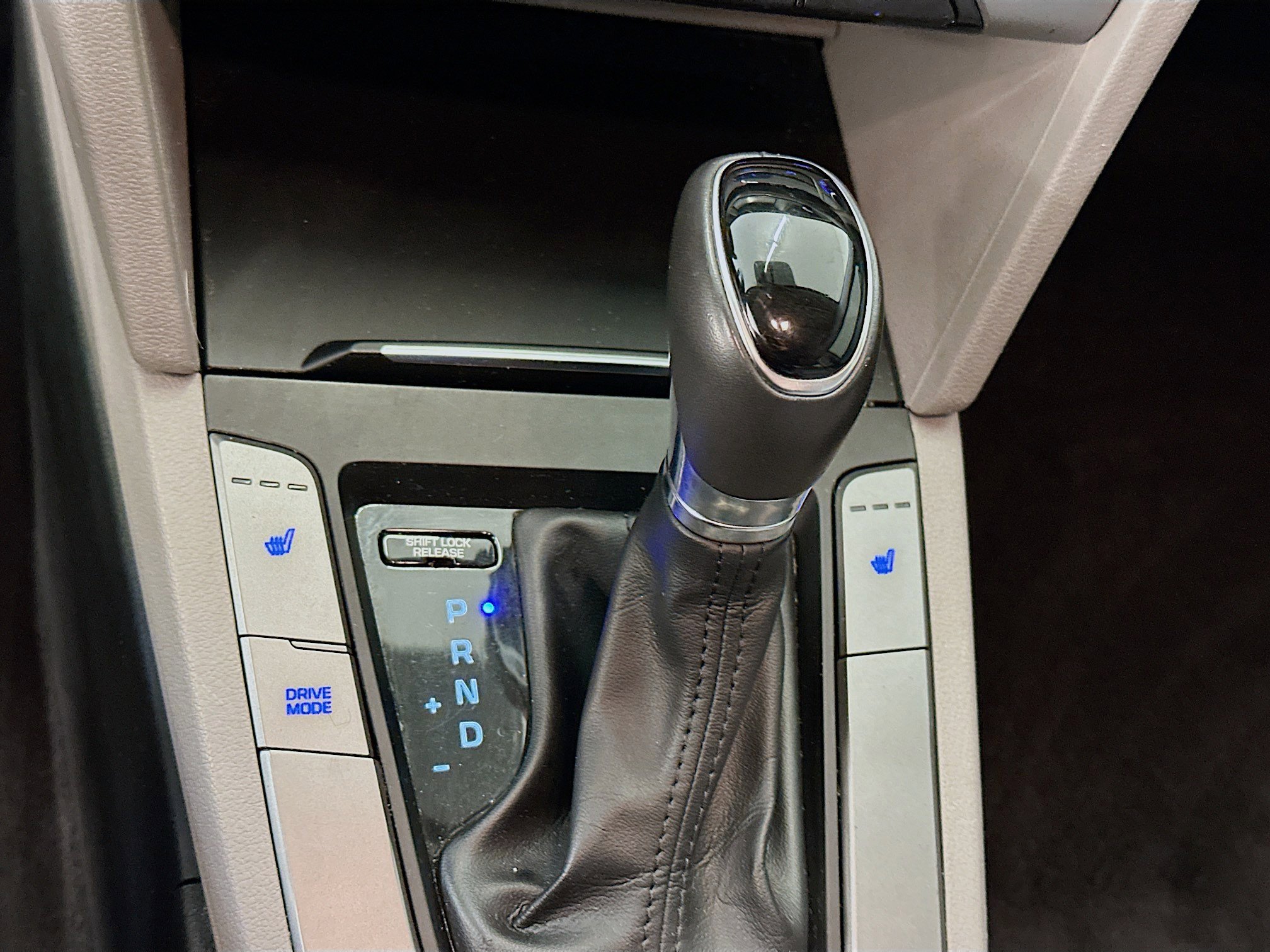 Used 2017 Hyundai Elantra SE w/ SE A/T Tech Package 03 image 24