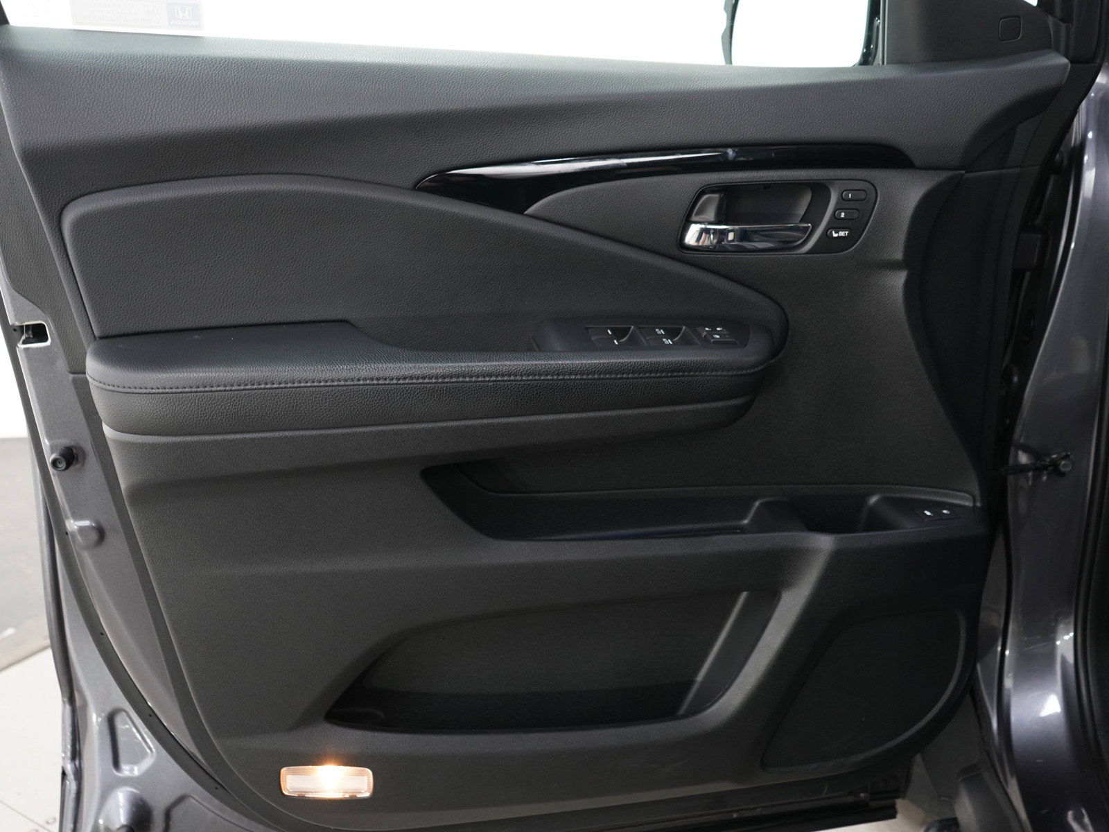 Used 2019 Honda Pilot Touring image 23