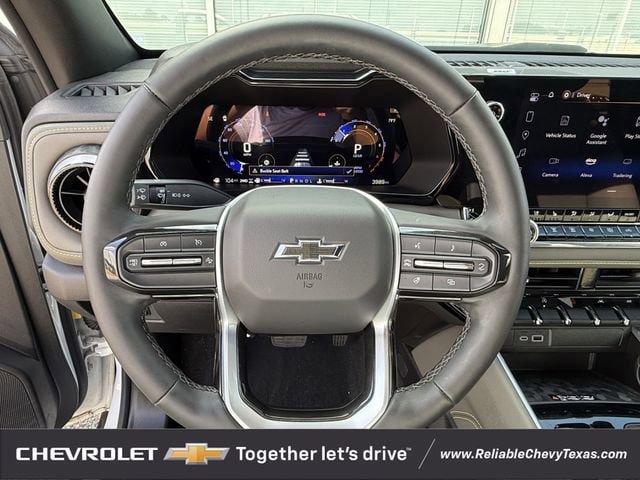 Used 2024 Chevrolet Colorado ZR2 w/ ZR2 Convenience Package III AWD/4WD image 14