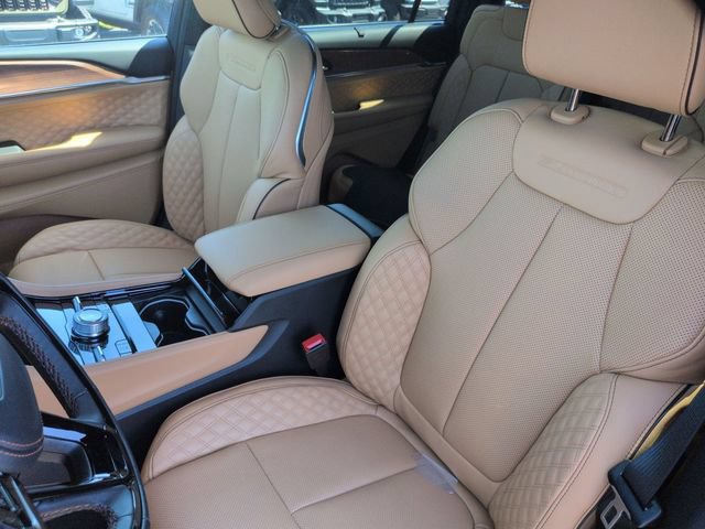 New 2026 Jeep Grand Cherokee L Summit w/ Obsidian Package AWD/4WD image 14