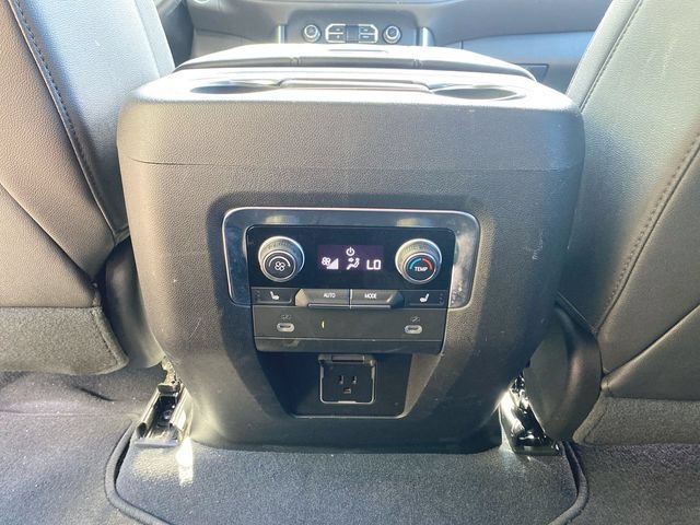 Used 2023 Chevrolet Tahoe LT w/ Luxury Package AWD/4WD image 21