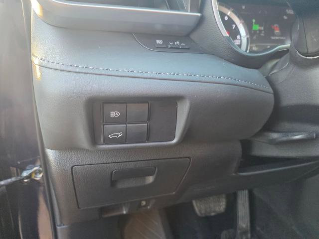 Used 2022 Toyota Highlander XLE image 16