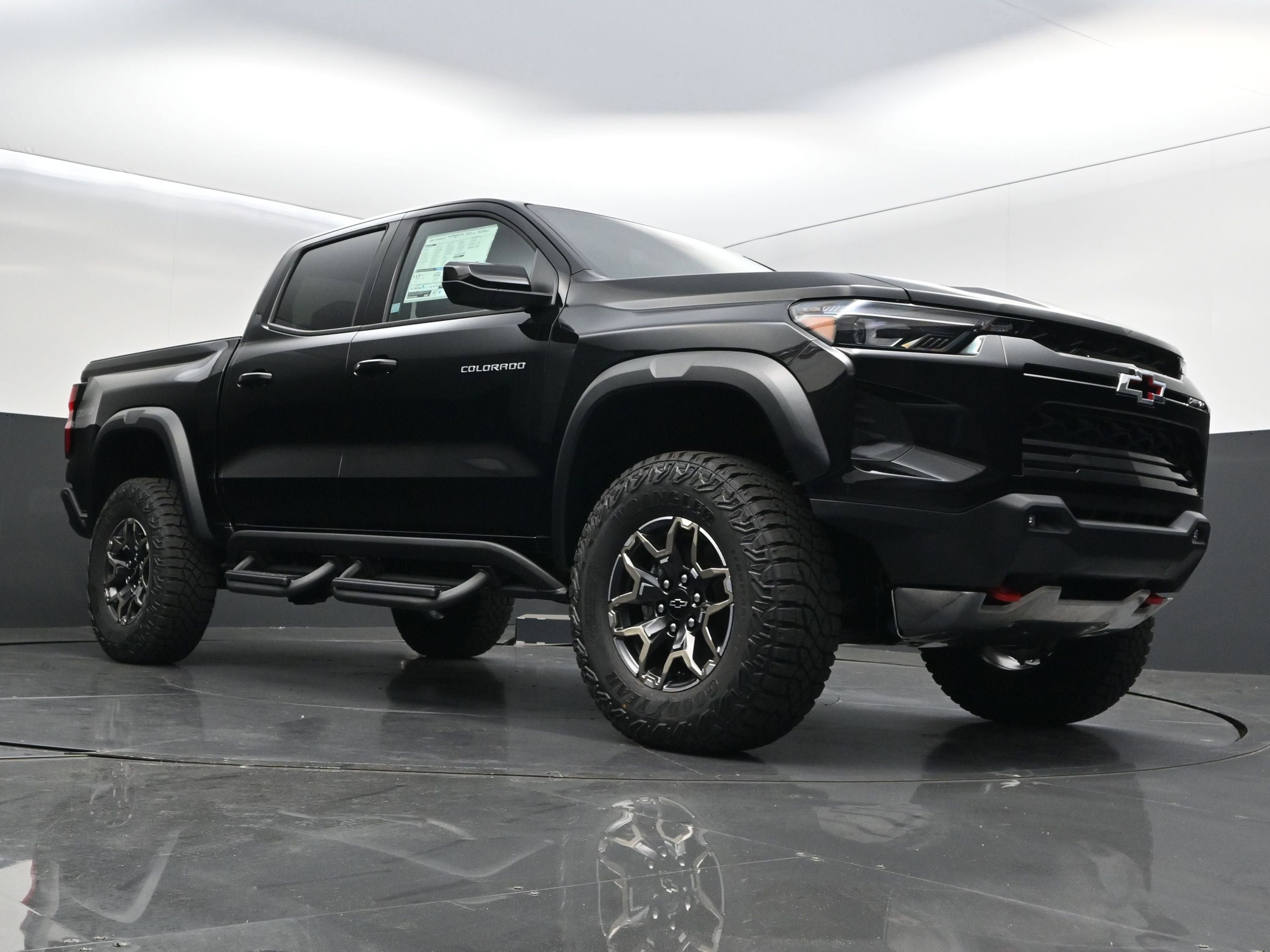 New 2026 Chevrolet Colorado ZR2 AWD/4WD image 37