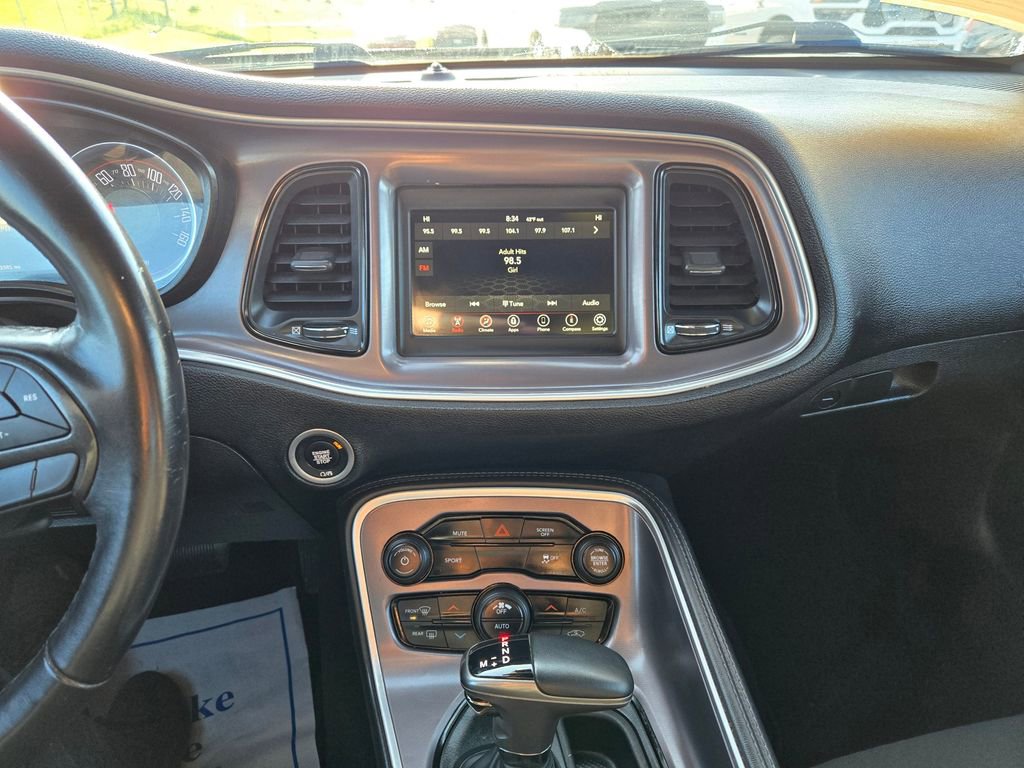 Used 2019 Dodge Challenger SXT AWD/4WD image 21