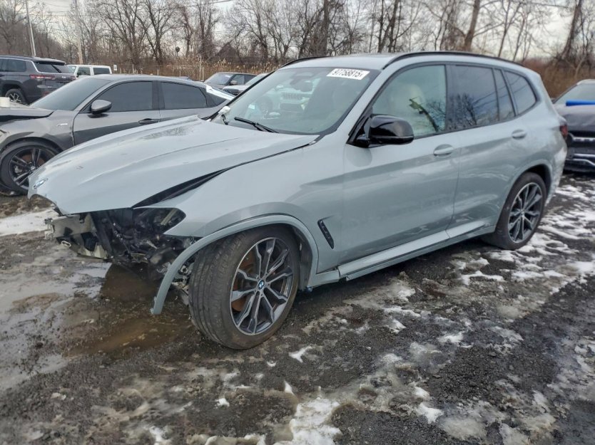 Used 2022 BMW X3 M40i image 3