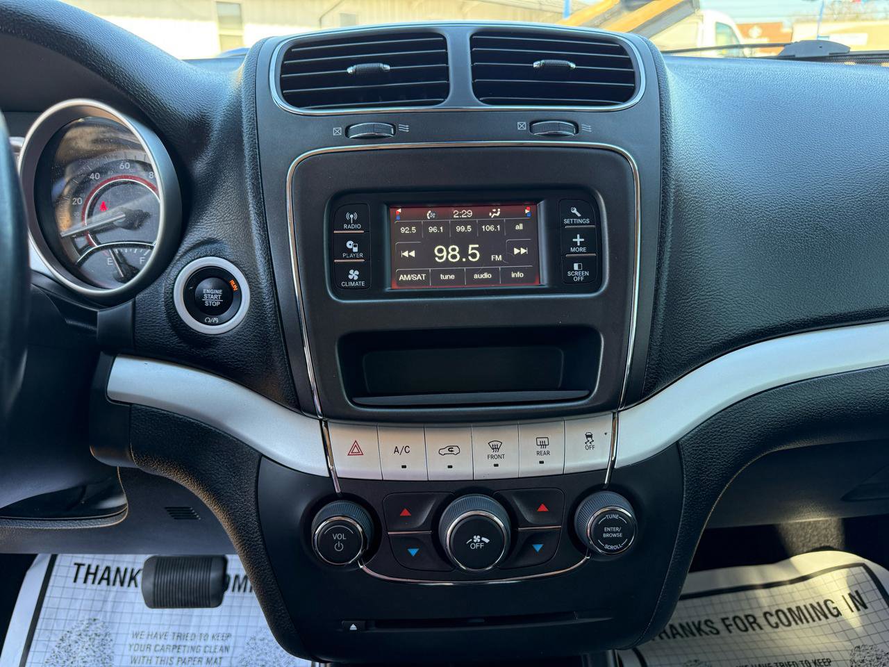 Used 2020 Dodge Journey SE w/ SE Popular Equipment Group FWD image 10