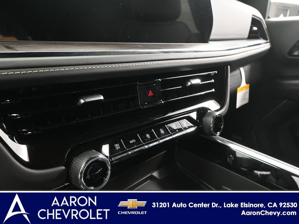 New 2026 Chevrolet Suburban Premier w/ Sun And Tow Package image 10