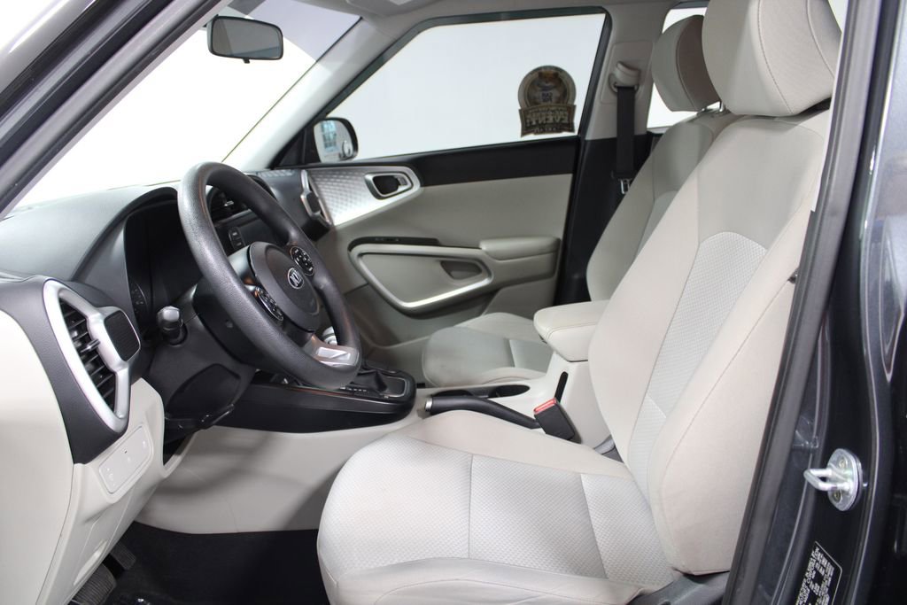Used 2020 Kia Soul LX image 19