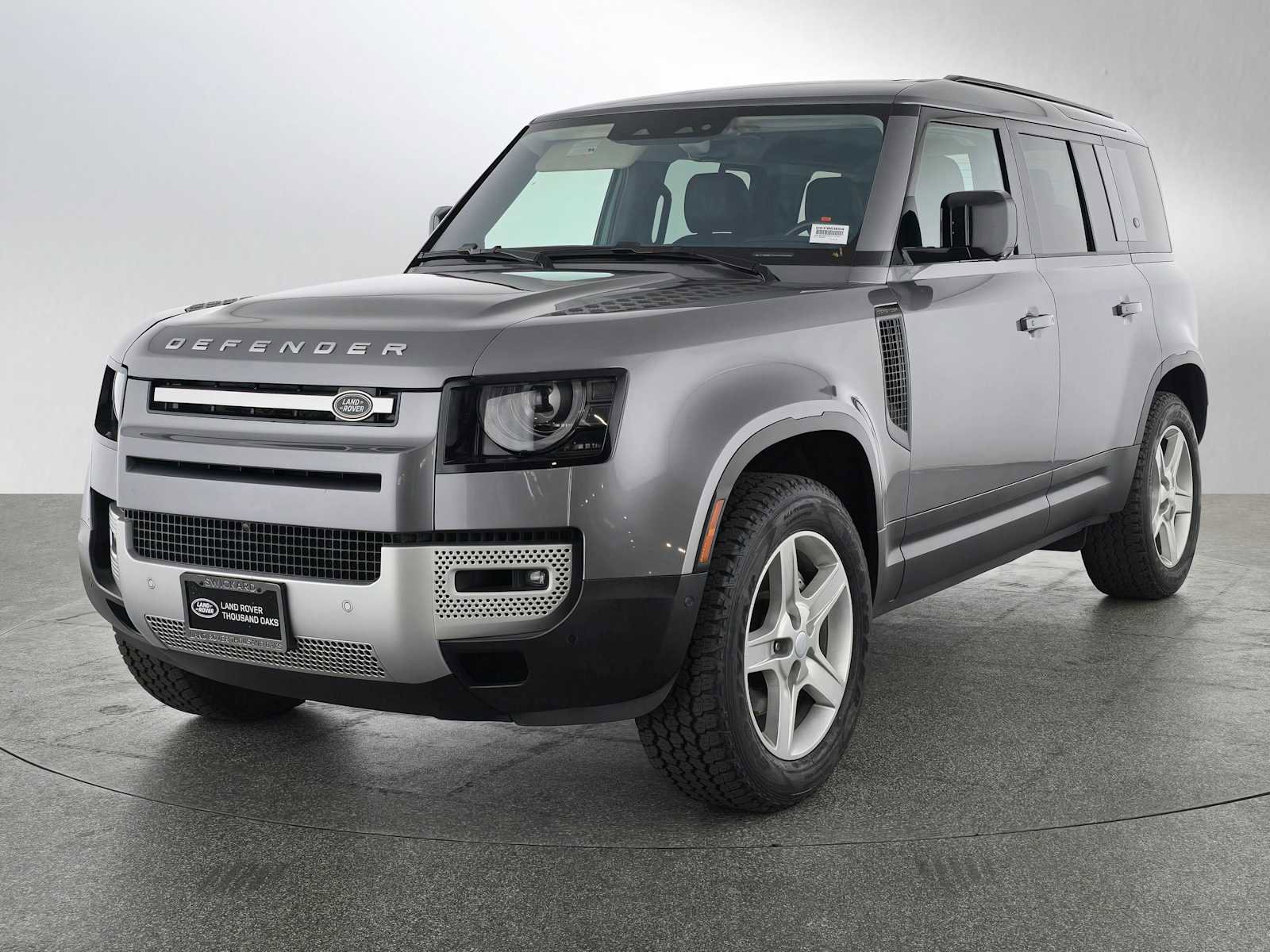 Used 2022 Land Rover Defender 110 SE image 3