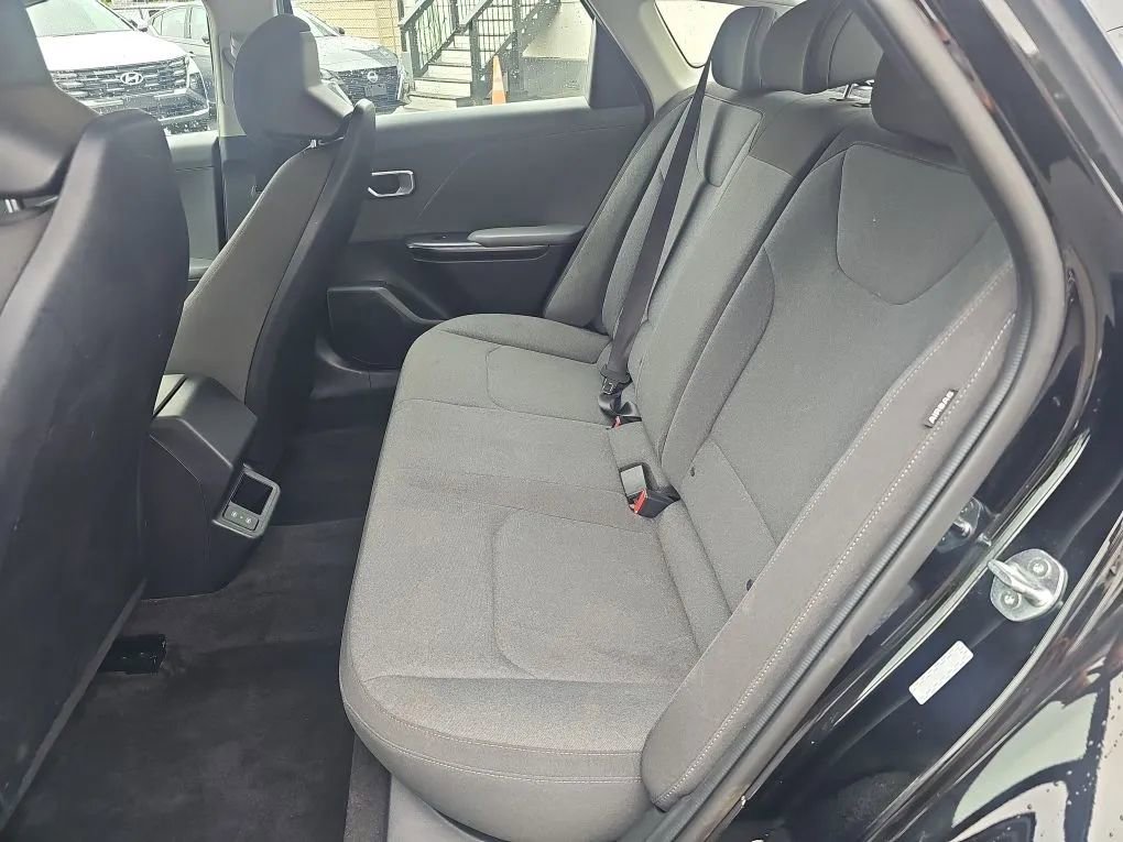 Used 2025 Kia K4 image 18