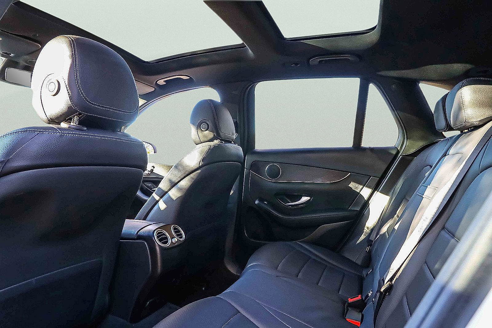 Used 2022 Mercedes-Benz GLC 300 4MATIC image 23