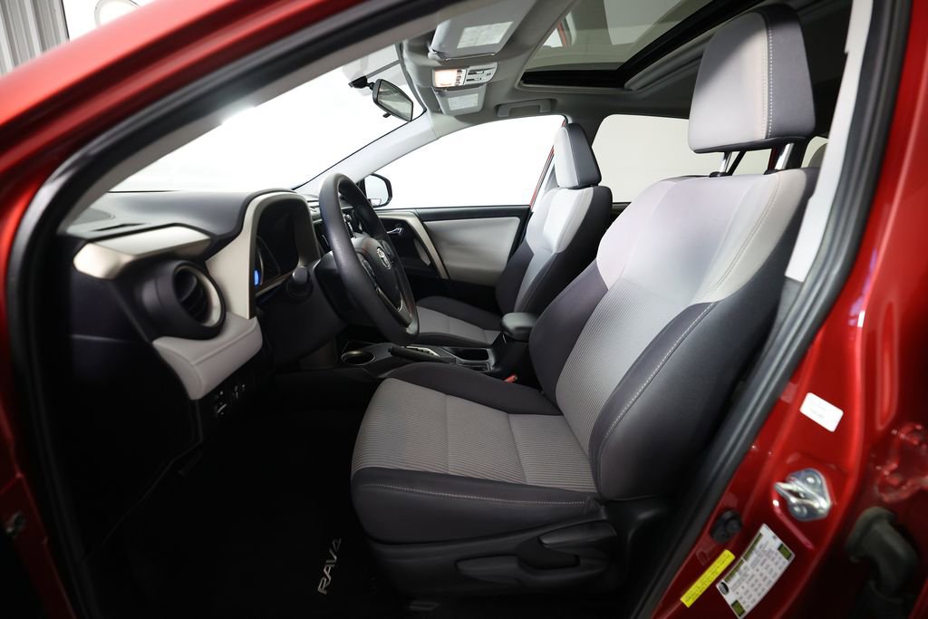Used 2014 Toyota RAV4 XLE FWD image 14