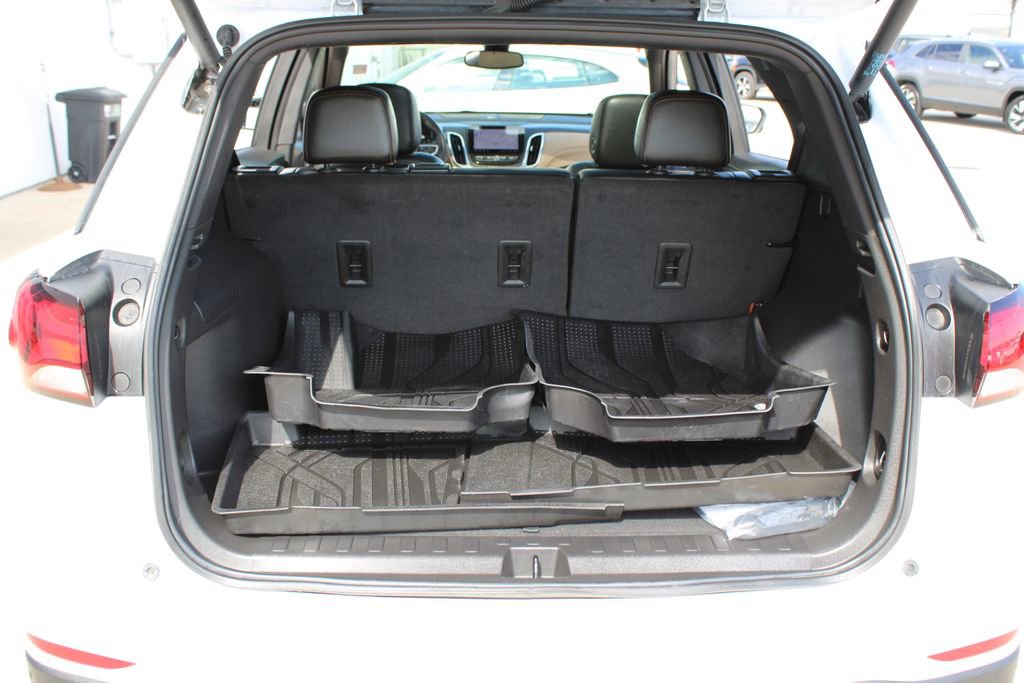 Used 2022 Chevrolet Equinox Premier AWD/4WD image 29