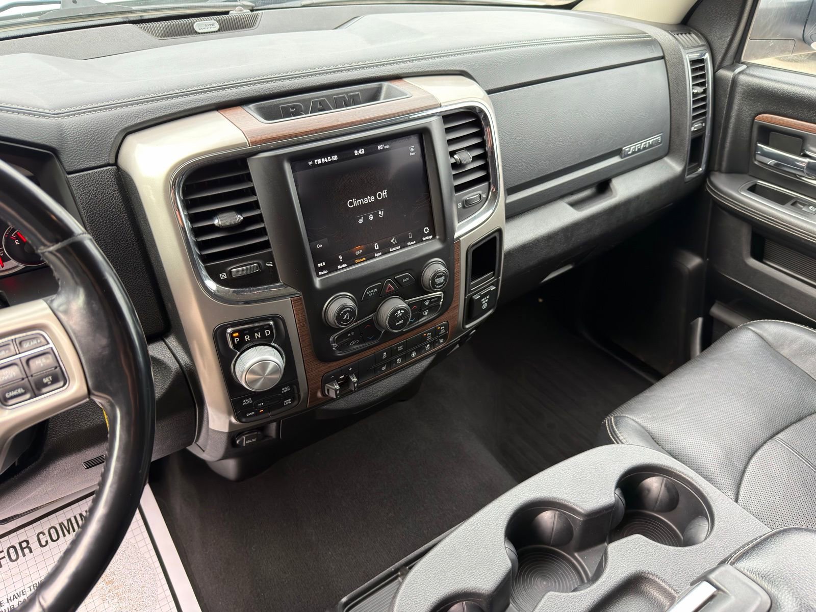 Used 2018 RAM 1500 Laramie image 21