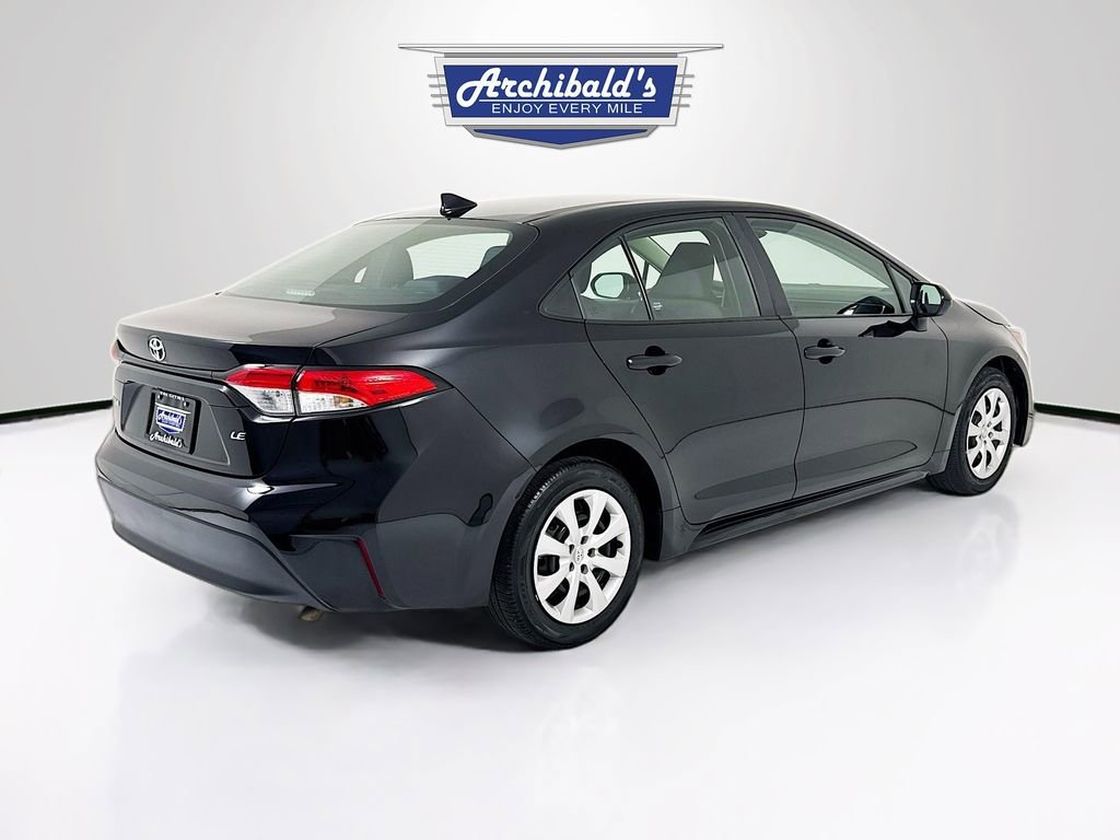 Used 2024 Toyota Corolla LE image 6