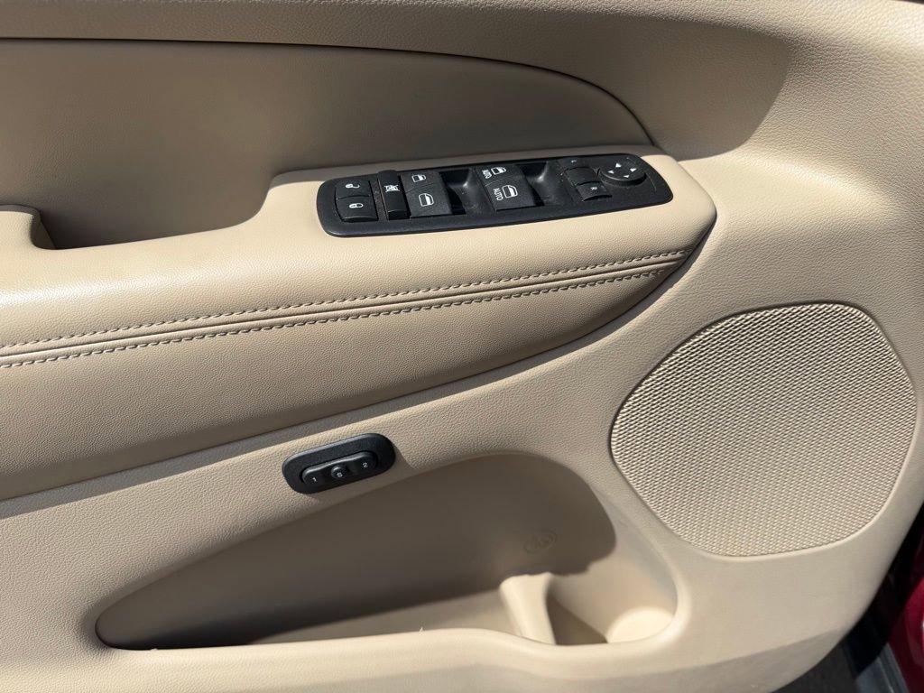 Used 2016 Jeep Grand Cherokee Limited w/ Trailer Tow Group IV image 13