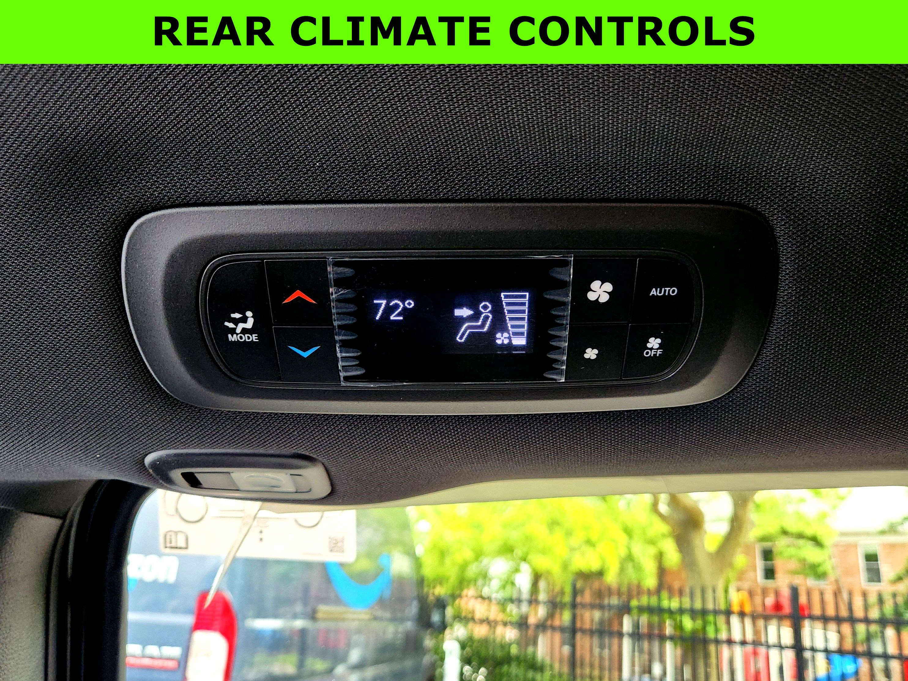 New 2025 Chrysler Pacifica Select w/ Uconnect Theater Family Group image 36