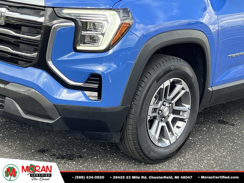 Used 2025 GMC Terrain Elevation AWD/4WD image 8