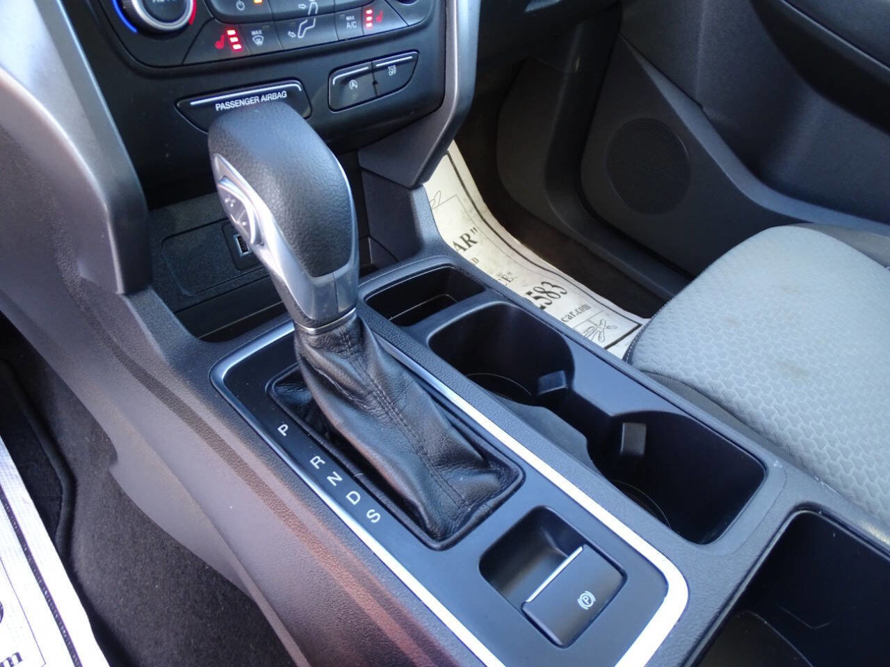 Used 2019 Ford Escape SE image 28