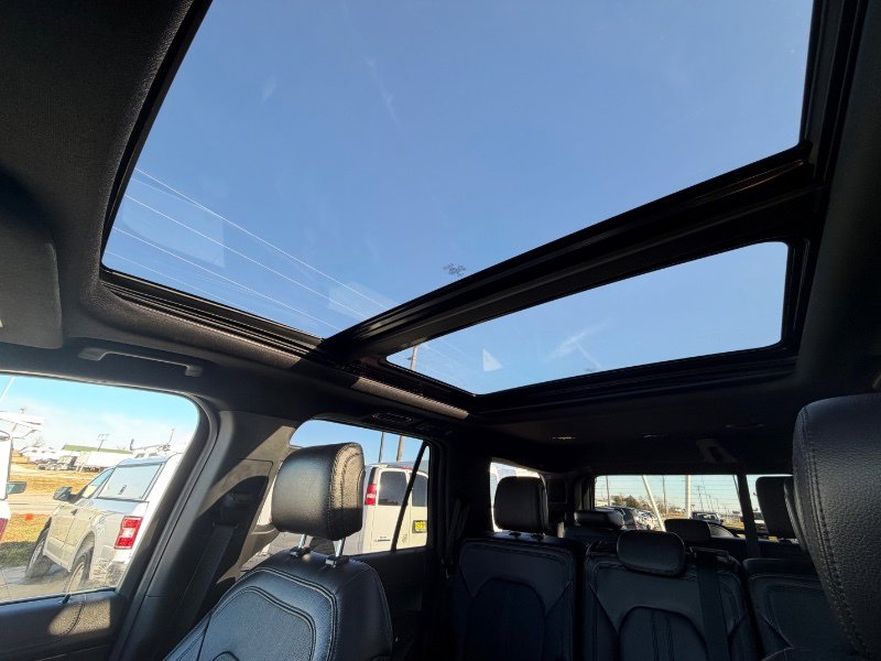 Used 2020 Ford Expedition Limited w/ Equipment Group 301A image 18