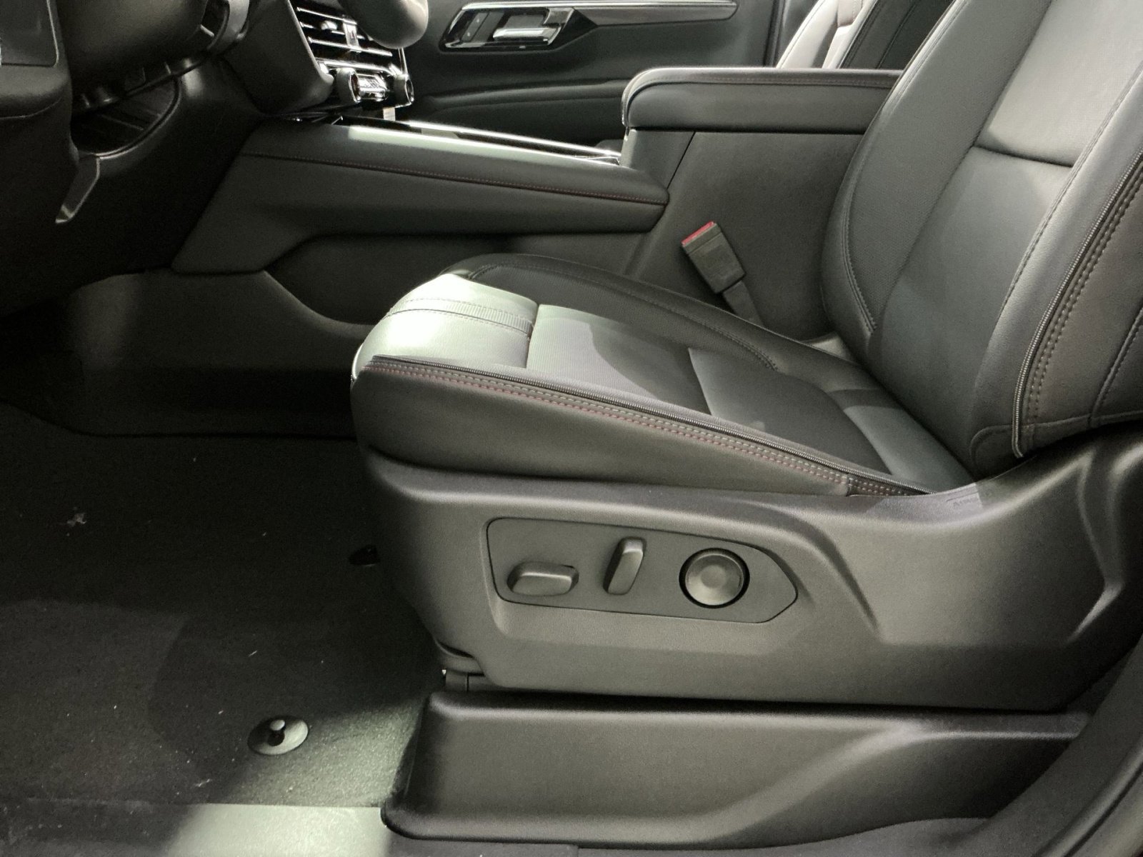 New 2026 Chevrolet Tahoe RST w/ Comfort Package image 22