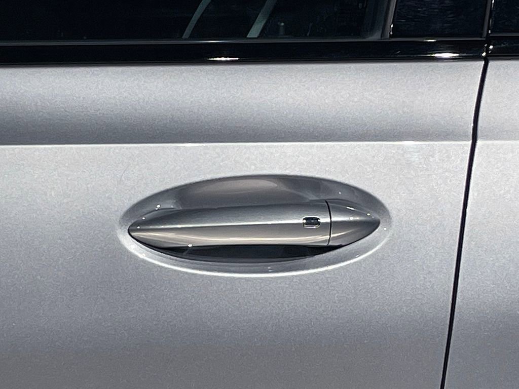 Used 2025 Buick Envision Sport Touring image 16