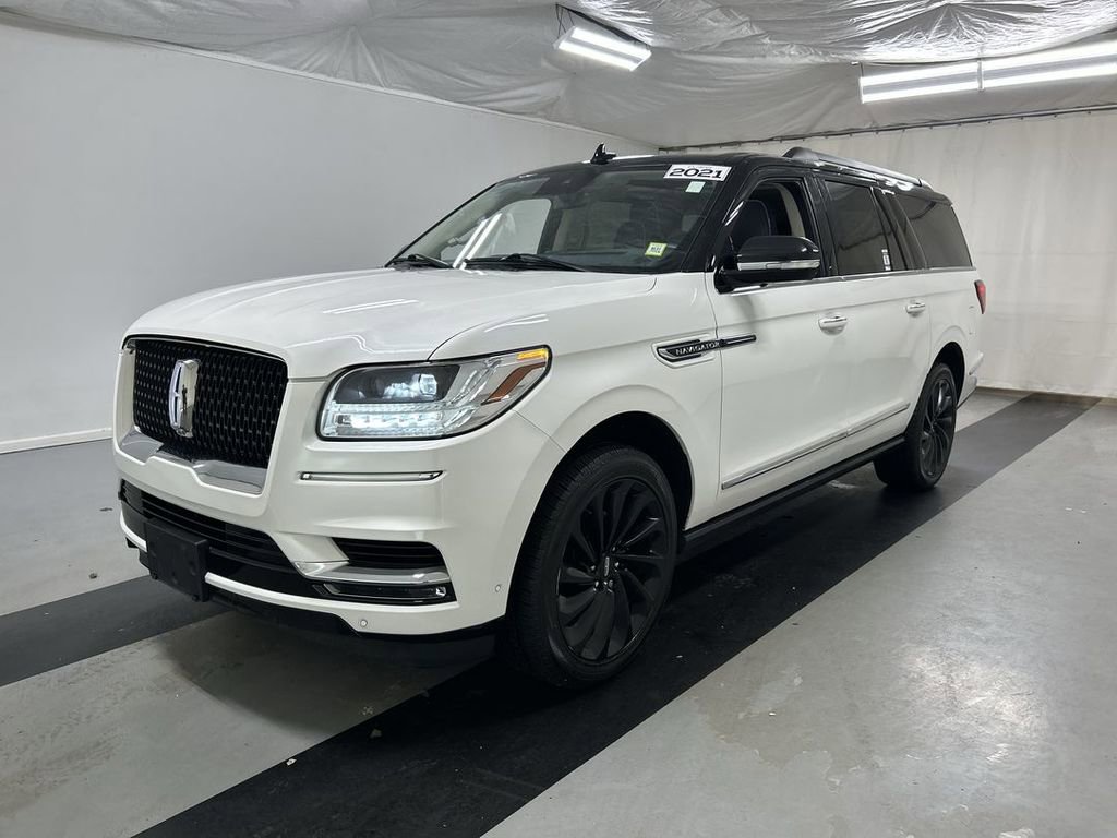 Used 2021 Lincoln Navigator L Black Label w/ Special Edition Package AWD/4WD image 5