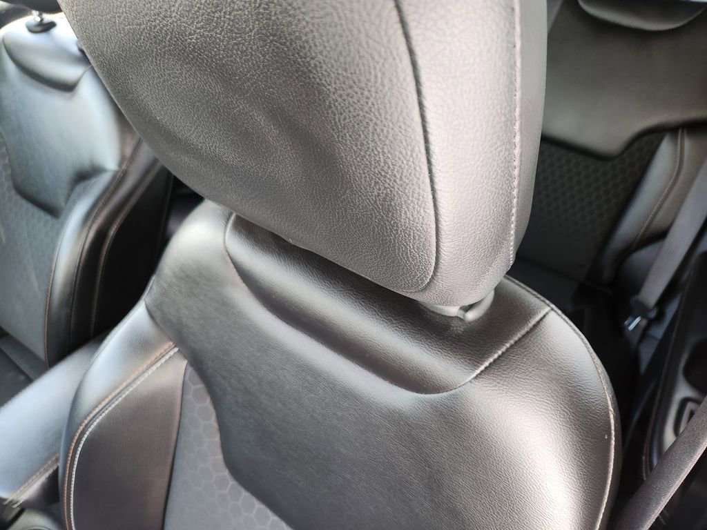 Used 2018 Jeep Compass Latitude w/ Popular Equipment Group image 6