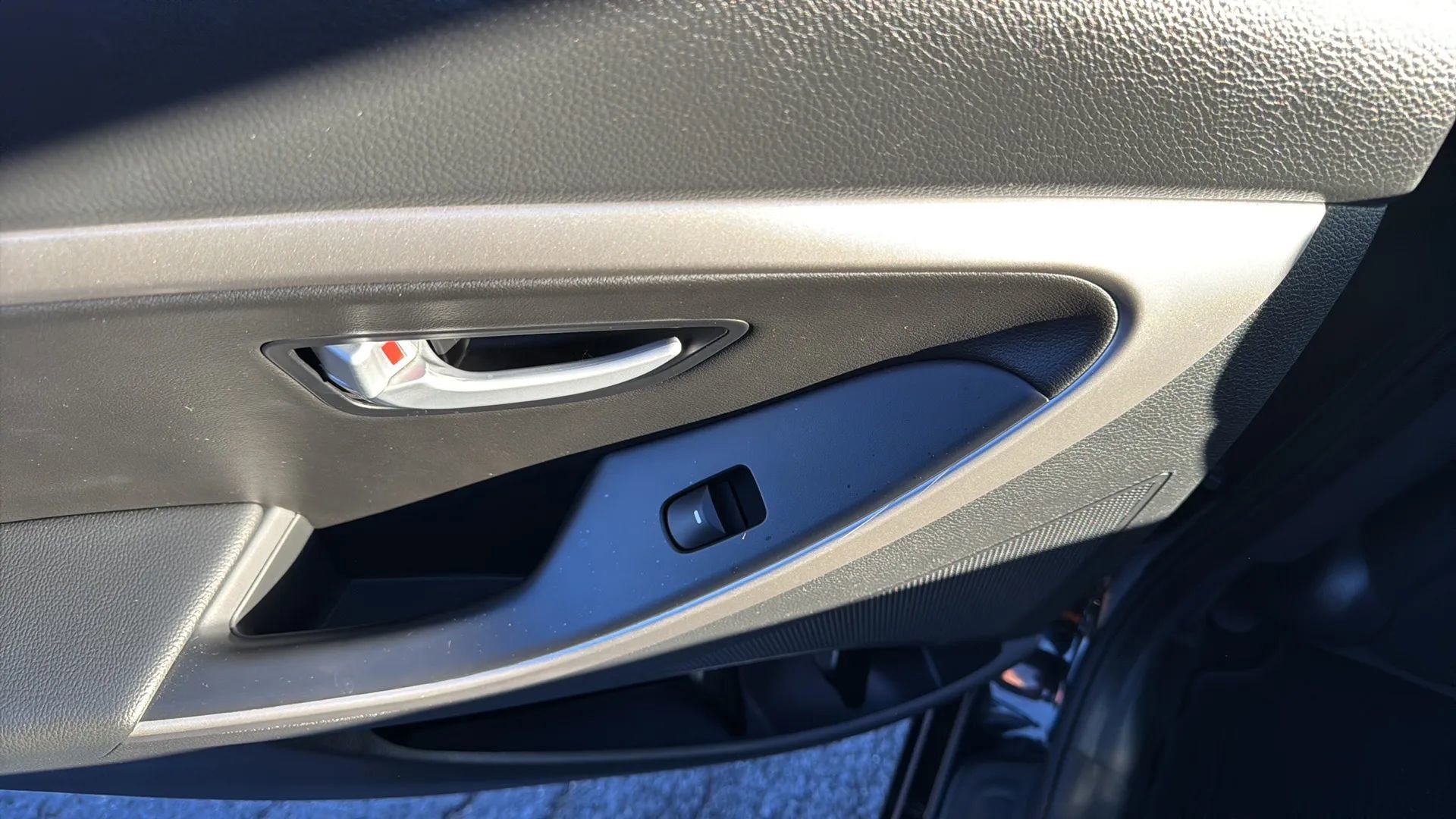 Used 2014 Hyundai Elantra GT w/ Option Group 02 image 14