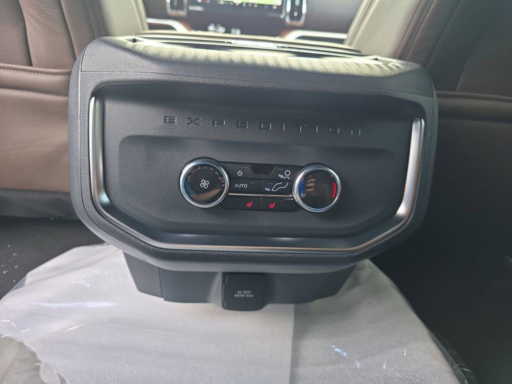 New 2026 Ford Expedition Max King Ranch image 33
