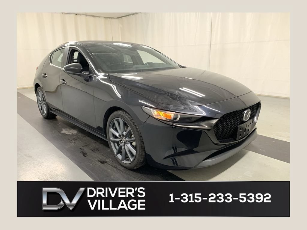 Used 2022 MAZDA MAZDA3 s FWD image 1
