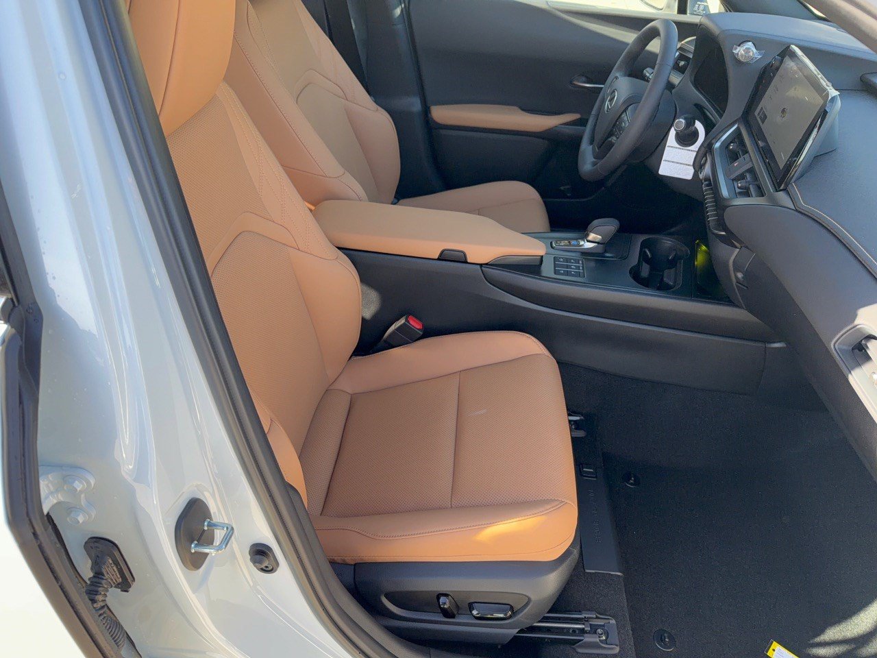 New 2026 Lexus UX 300h FWD w/ Accessory Package (Z1) image 30