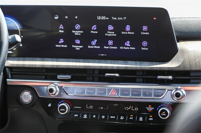 Used 2024 Kia Telluride SX Prestige w/ Towing Package image 14