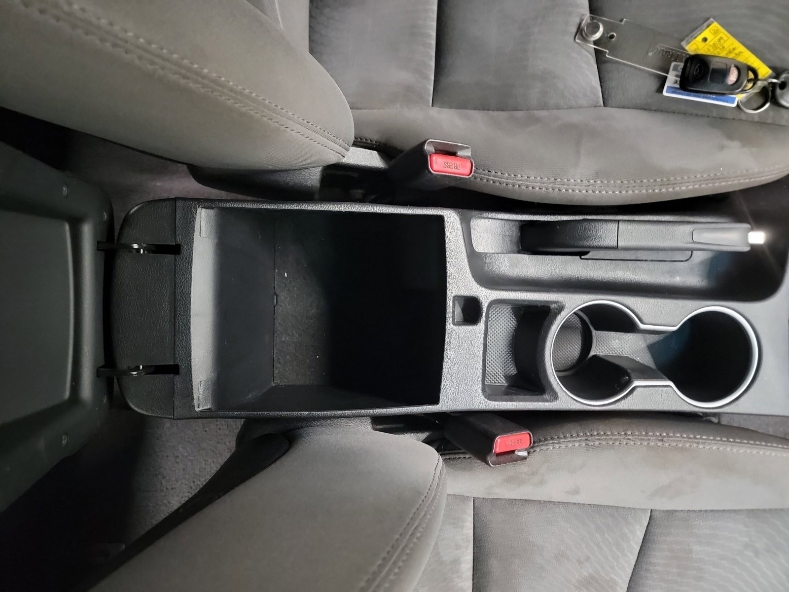 Used 2014 Hyundai Elantra SE image 27