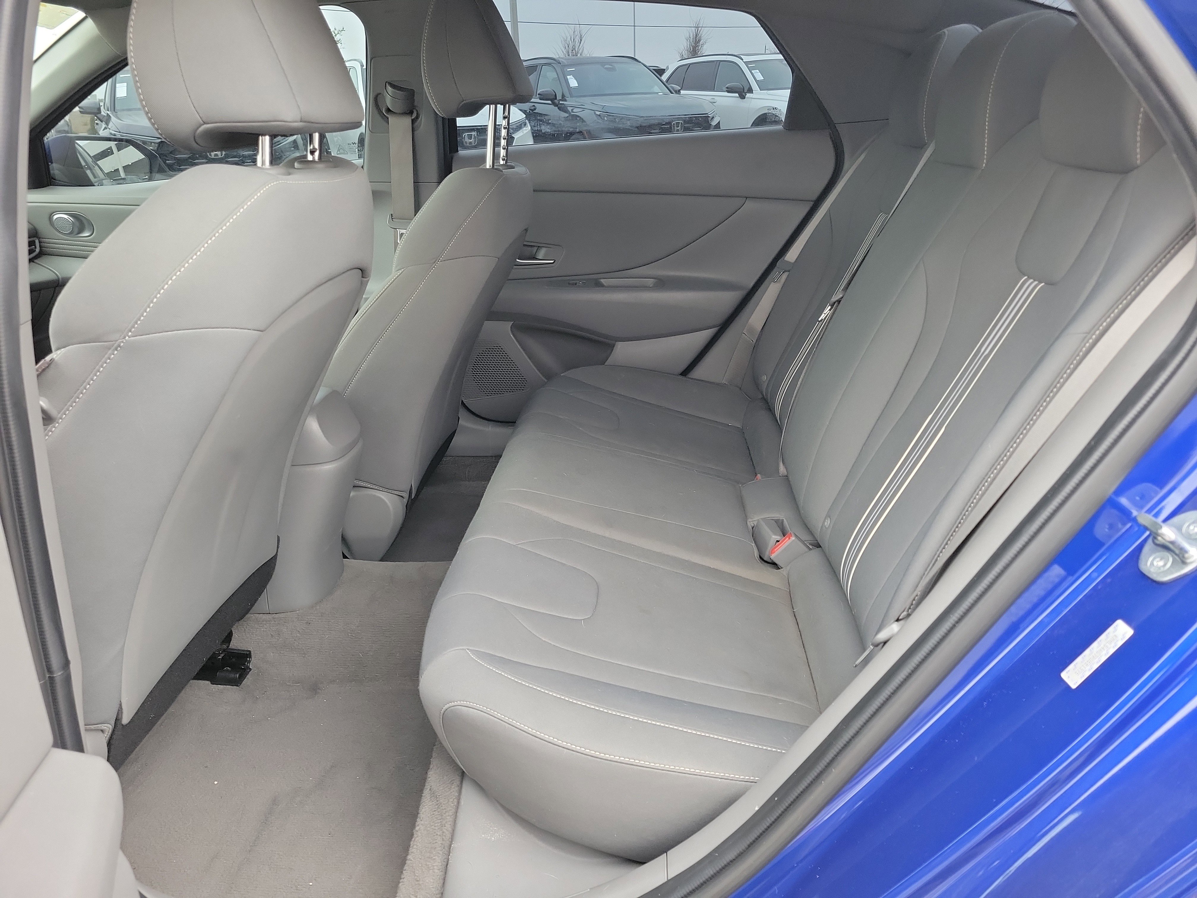 Used 2023 Hyundai Elantra SEL w/ Convenience Package image 11