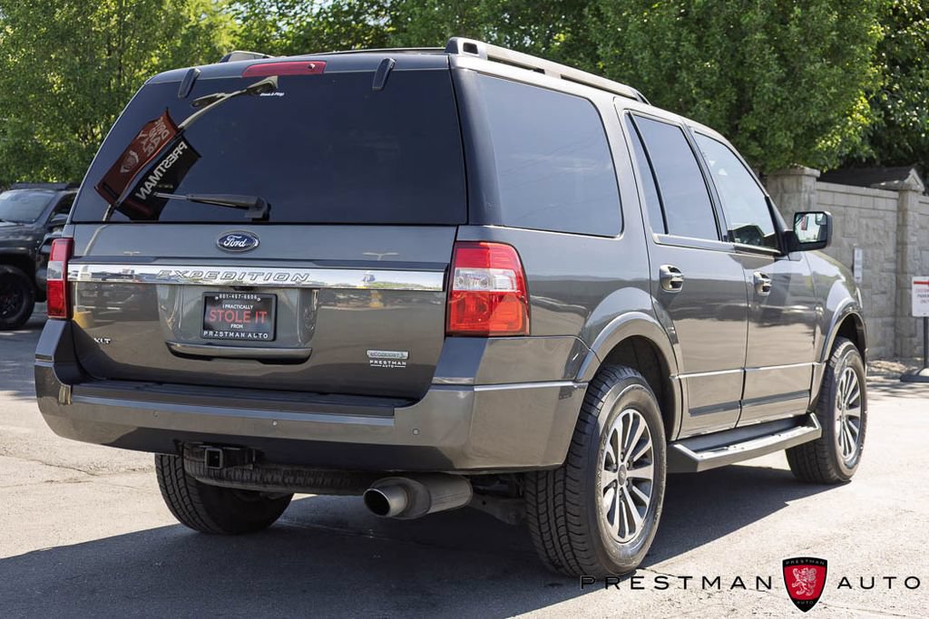 Used 2017 Ford Expedition XLT AWD/4WD image 16
