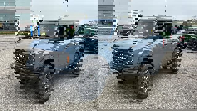 New 2025 Ford Bronco Big Bend image 2