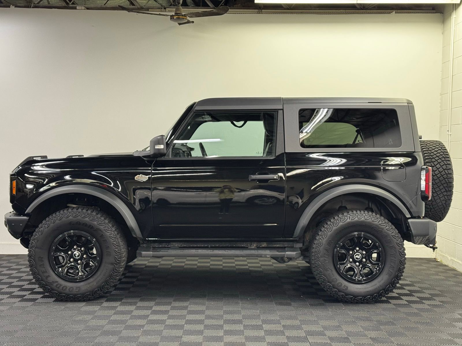 Used 2024 Ford Bronco Wildtrak image 3