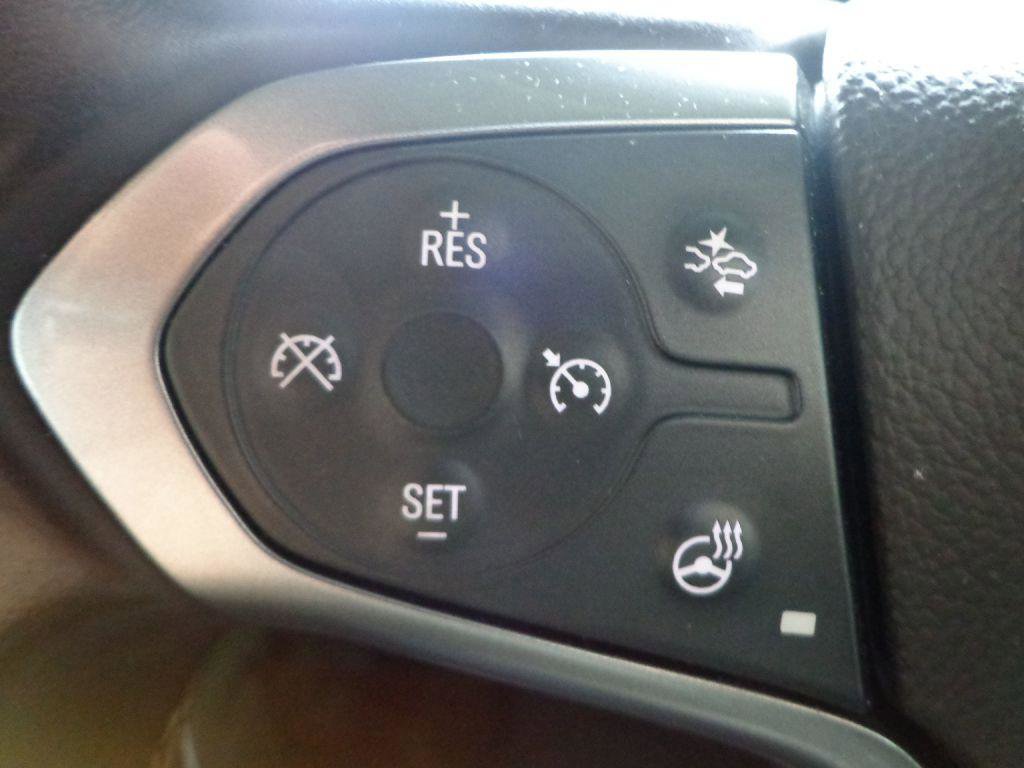 Used 2015 Chevrolet Suburban LTZ image 30