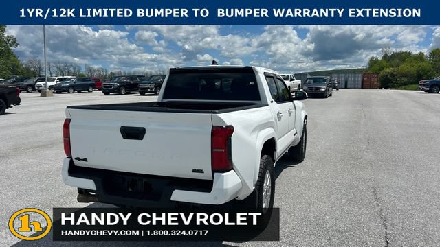 Used 2025 Toyota Tacoma SR5 AWD/4WD image 3