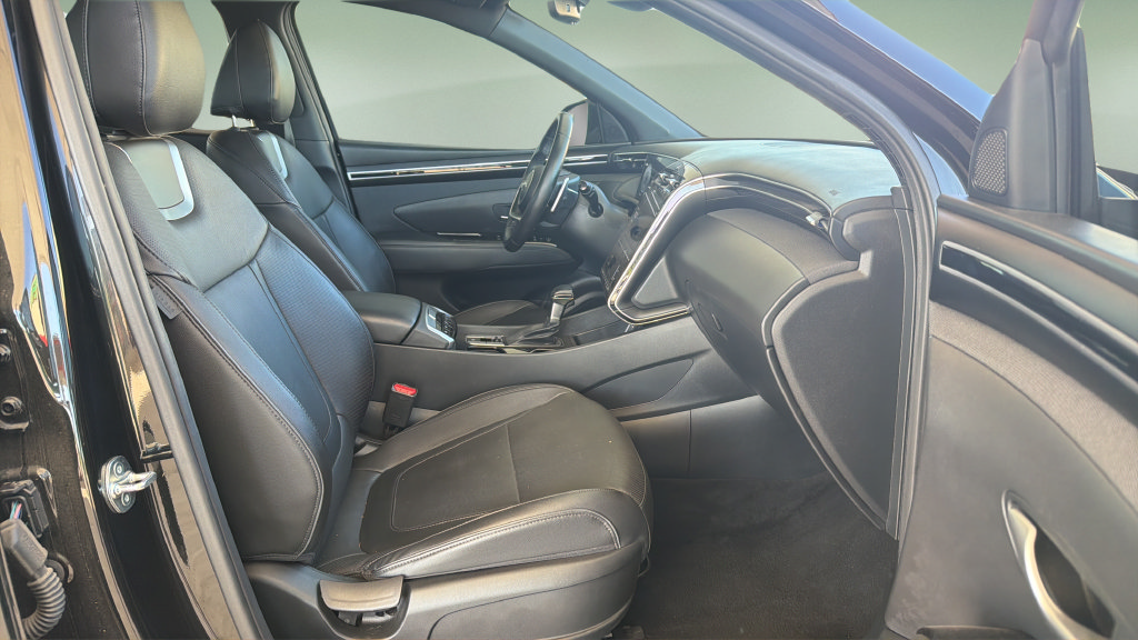 Used 2024 Hyundai Santa Cruz Limited AWD/4WD image 24