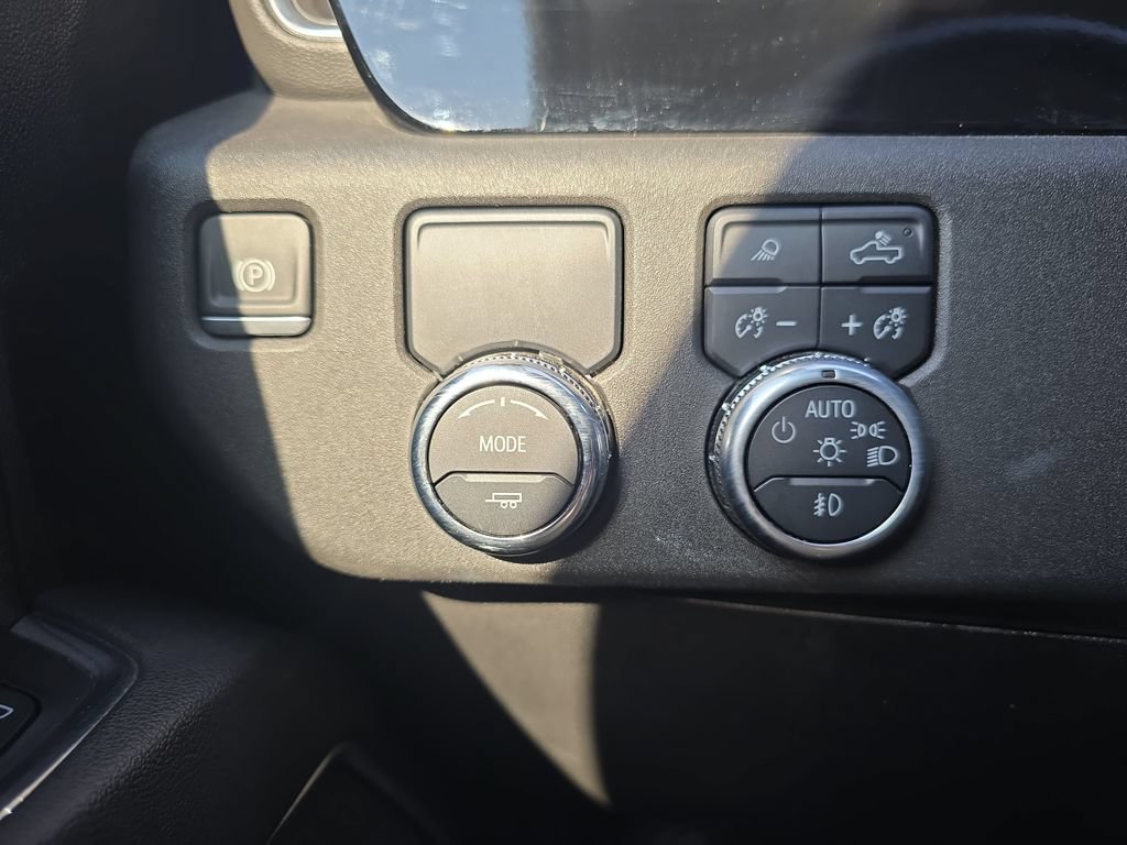 Used 2025 GMC Sierra 1500 SLT RWD image 26
