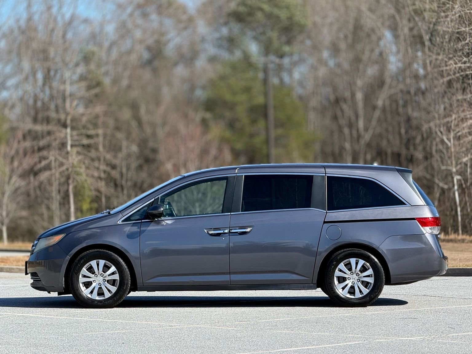 Used 2016 Honda Odyssey SE image 8