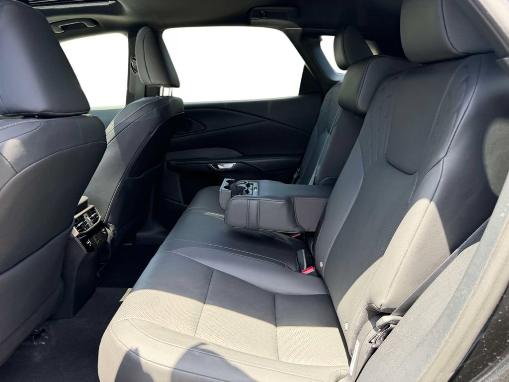 Used 2023 Lexus RX 350 Premium w/ Accessory Package (Z1) AWD/4WD image 24