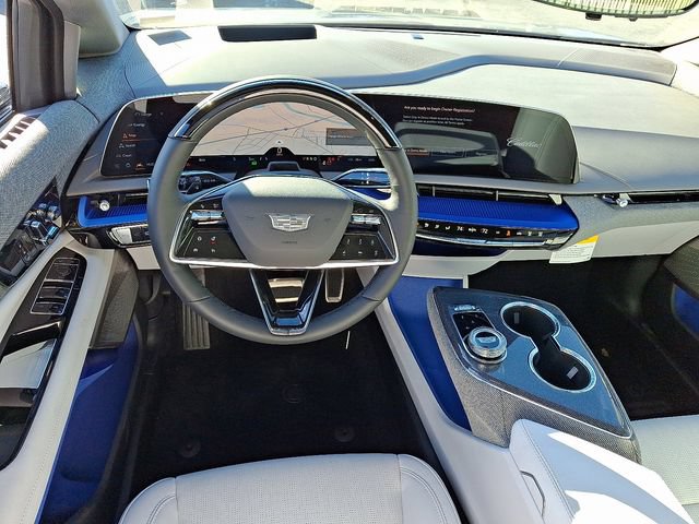 New 2026 Cadillac Optiq Luxury 2 AWD/4WD image 7