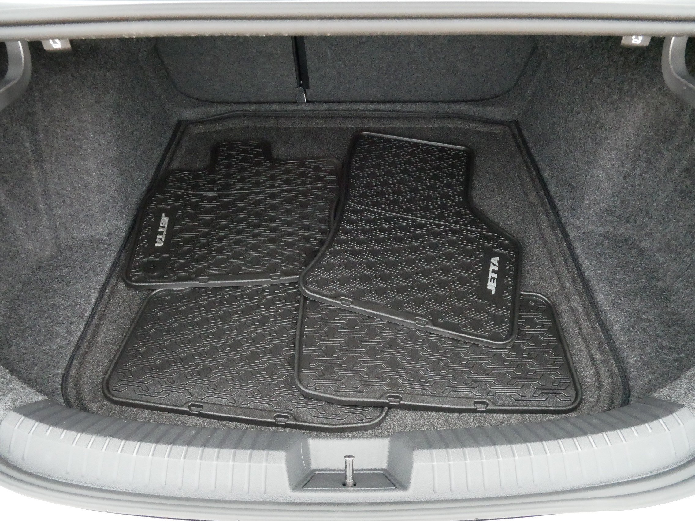 Certified 2024 Volkswagen Jetta Sport FWD image 18