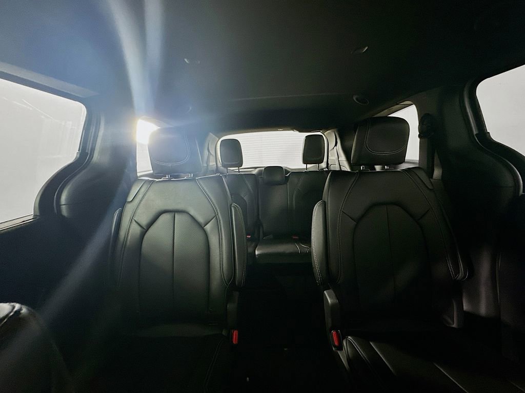 New 2026 Chrysler Voyager LX image 10