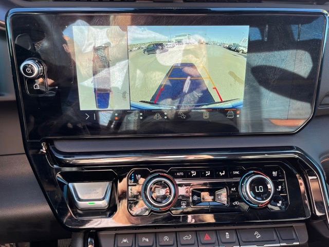 Used 2024 GMC Sierra 1500 AT4 w/ Technology Package image 30