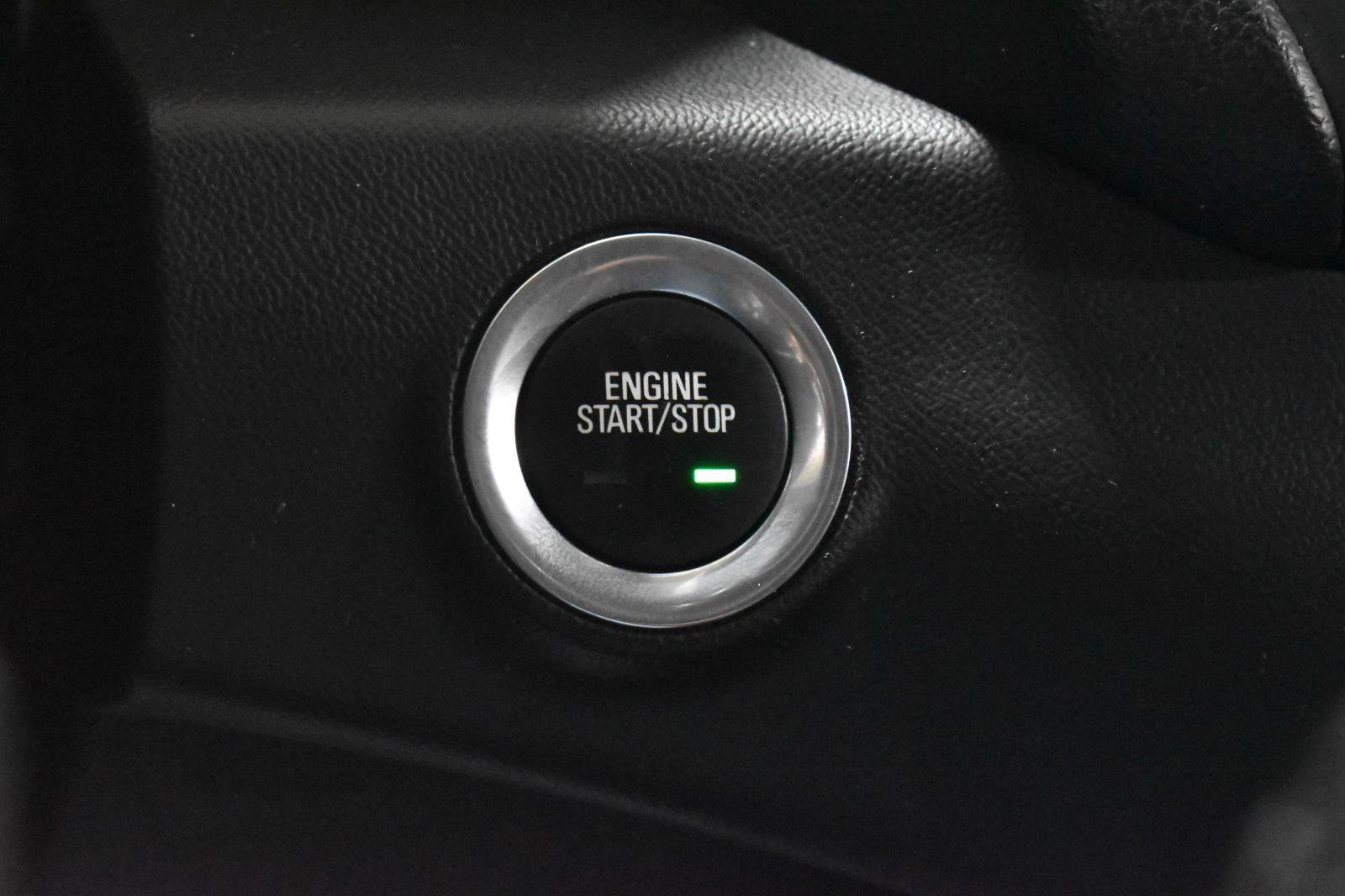 Used 2020 GMC Terrain SLE w/ Driver Convenience Package AWD/4WD image 14