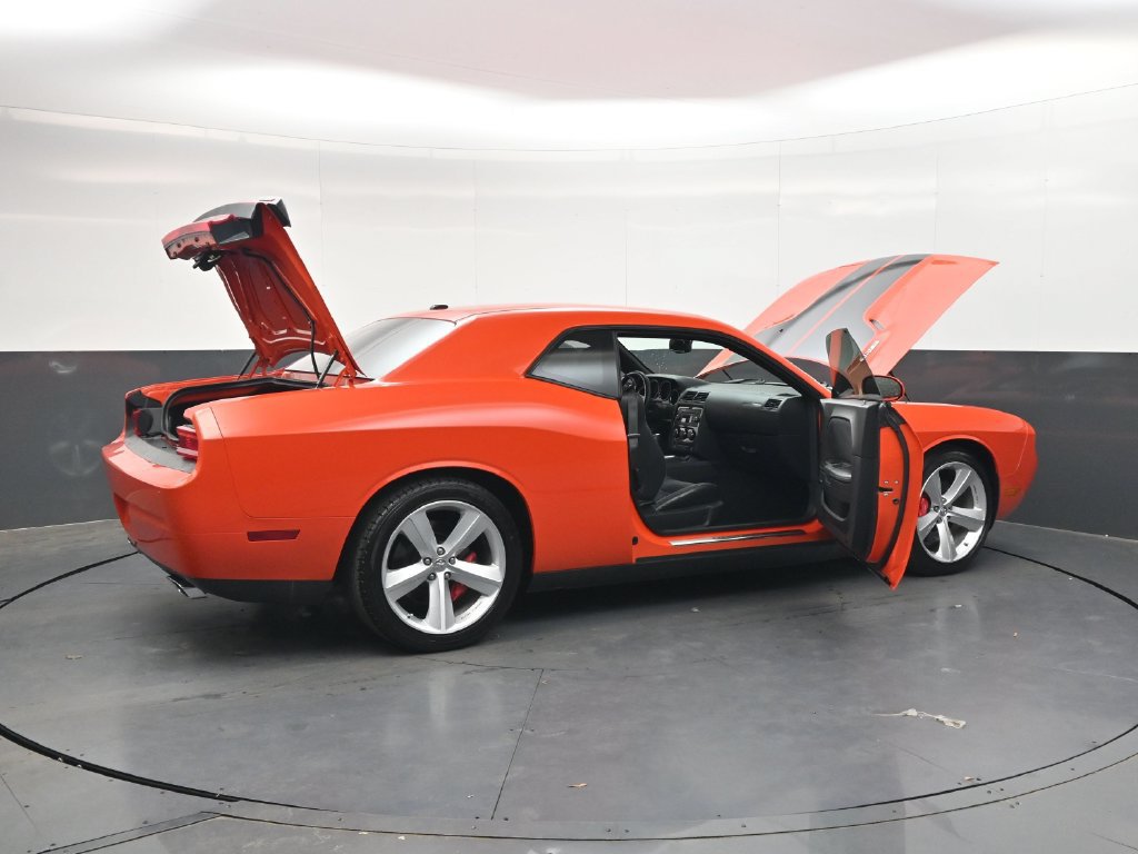 Used 2009 Dodge Challenger SRT8 RWD image 36